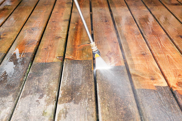 Best Pressure Washing Siding  in Marysville, WA
