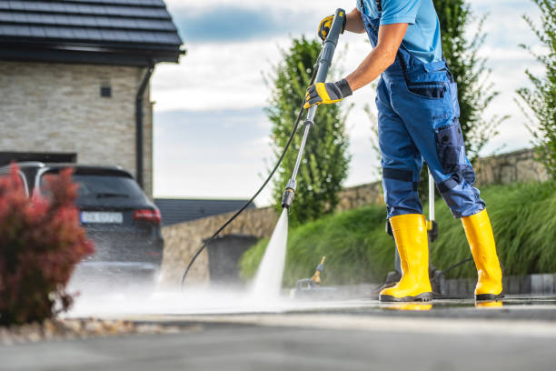 Garage Pressure Washing in Marysville, WA